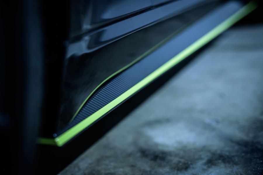Детали экстерьера Aston Martin Rapide AMR 2019 года  (JP) (фото 7 из 16)
